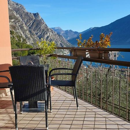 Apartamento Mont&Lac Limone sul Garda Exterior foto